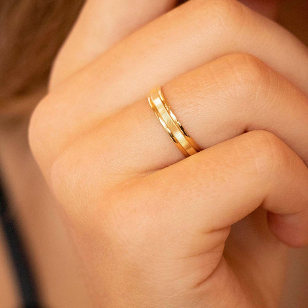 9ct Yellow Gold 3mm Court Ring