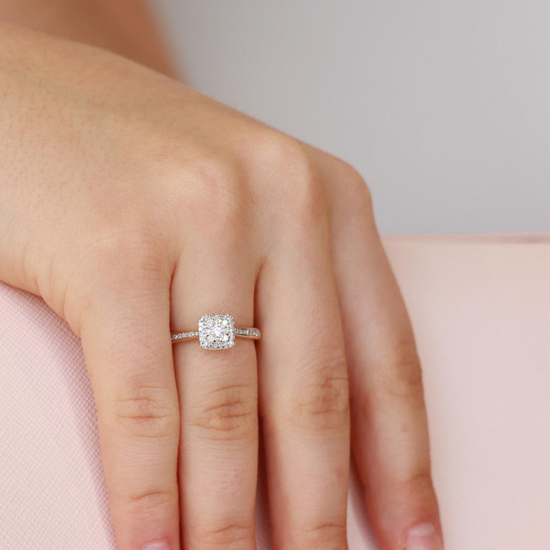 Ring with 0.33ct Diamonds in 9K Yellow Gold