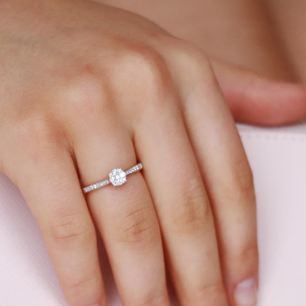 Ring with 0.25ct Diamonds in 9K Yellow Gold
