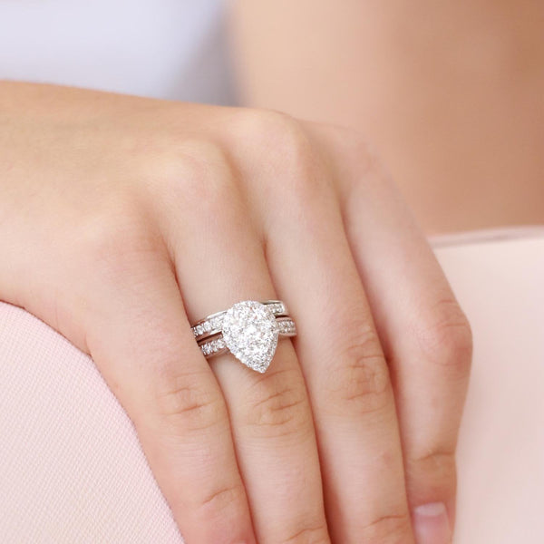 Pear Ring with 1.5ct Diamond in 18K White Gold