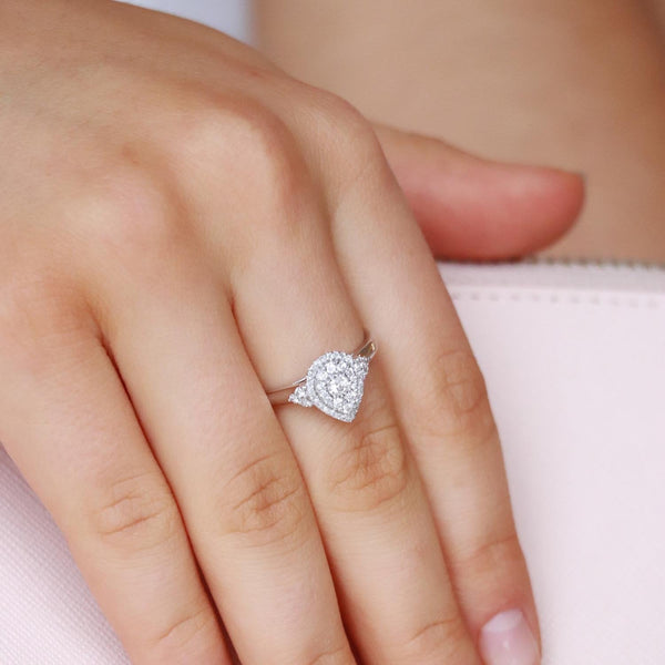 Pear Ring with 0.33ct Diamonds in 9K White Gold