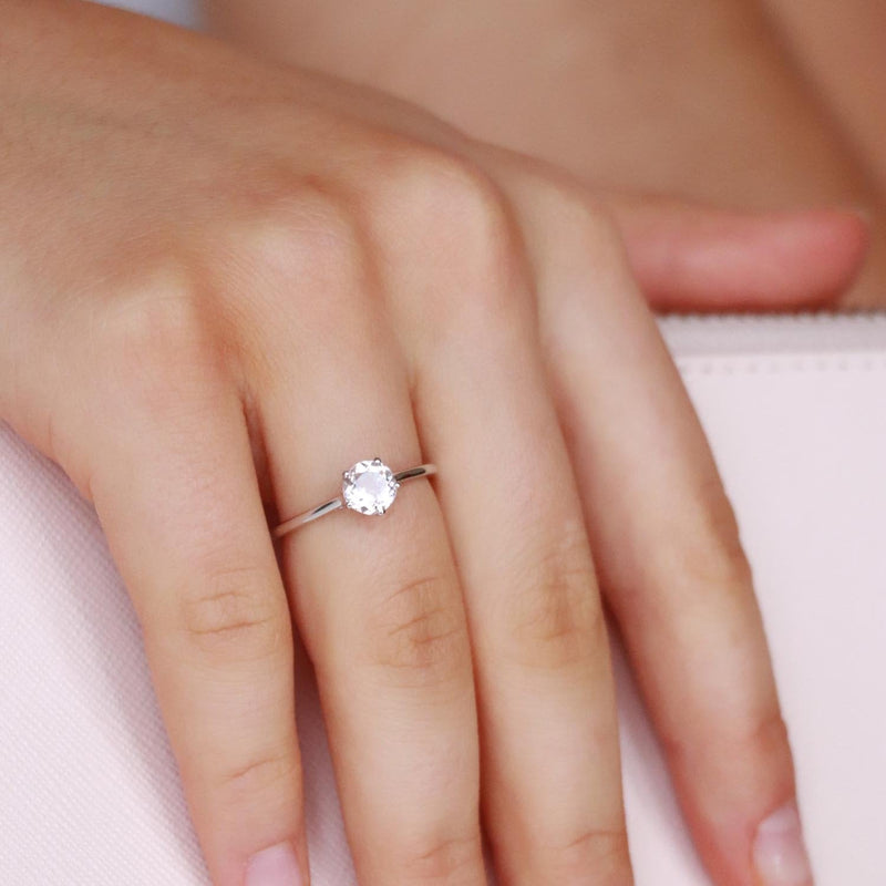 Morganite Ring set in 9K White Gold